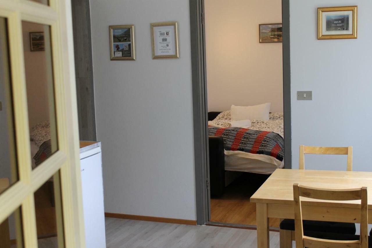 Mora Guesthouse Hagi  Exteriör bild