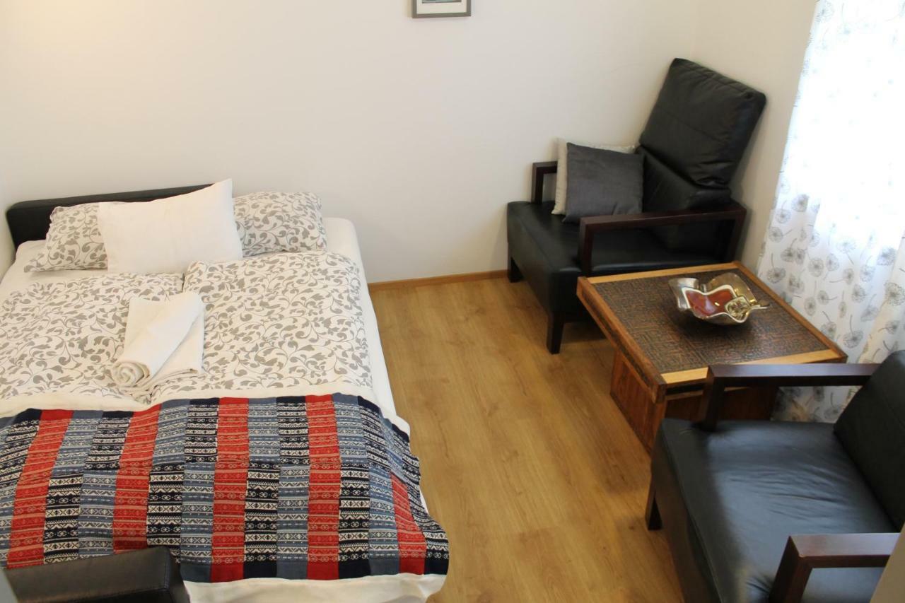 Mora Guesthouse Hagi  Exteriör bild